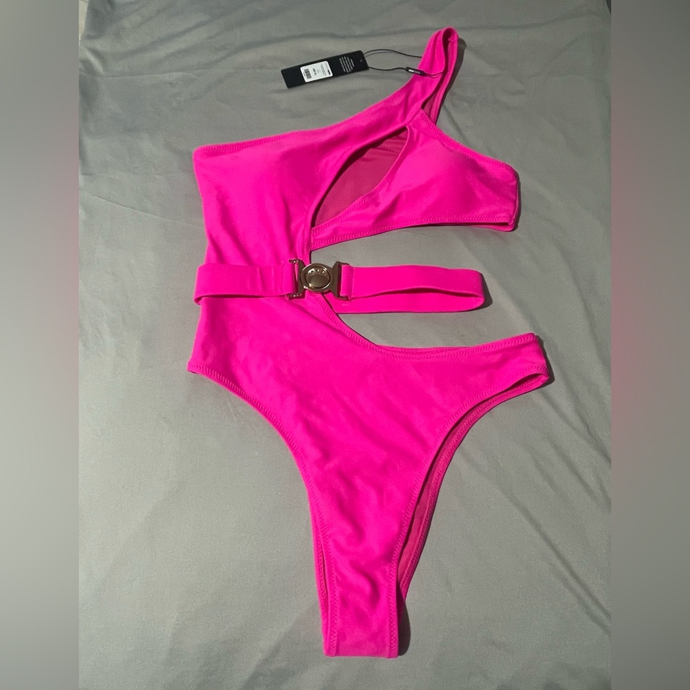 Fashion Nova Hot Pink One Shoulder Cutout Swimsuit Belt